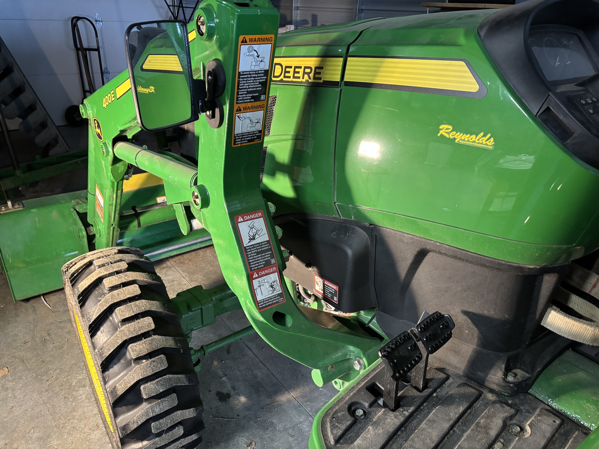 Used 2022 John Deere 4044M Compact Utility Tractors at Koenig Equipment in Knightstown, IN - PhotoXL8