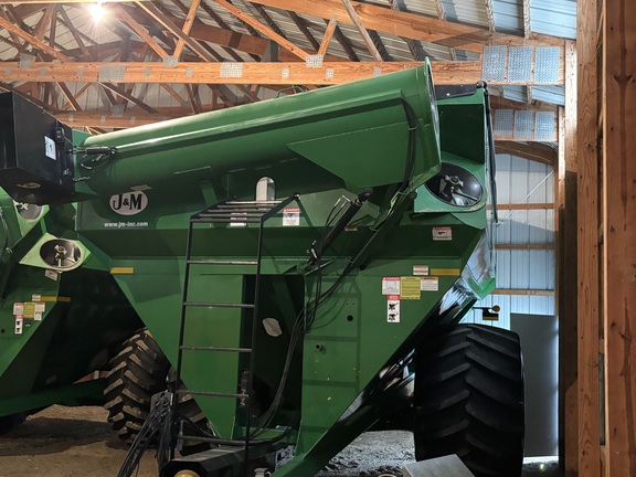 Used 2012 J&M 1000 Grain Carts at Koenig Equipment in Oxford, OH - Photo0