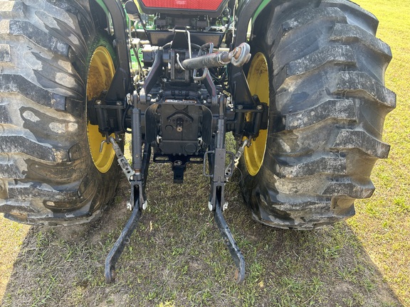 2015 John Deere 4105