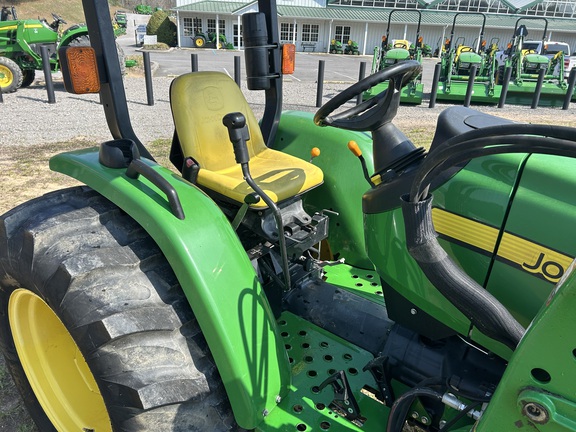 2015 John Deere 4105
