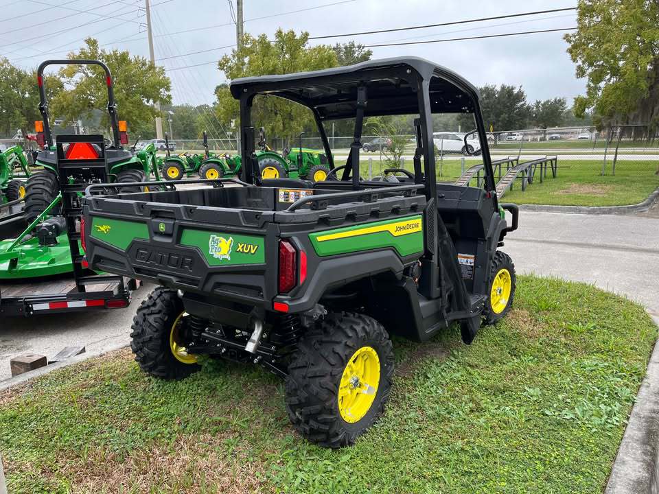 John Deere XUV 845M Image 4