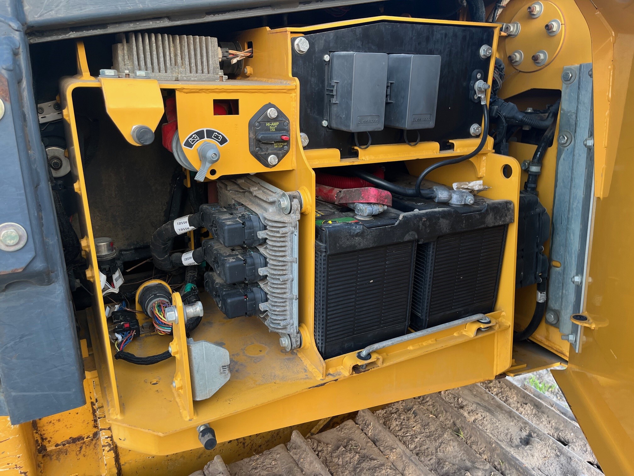 2017 John Deere 650K Image 10