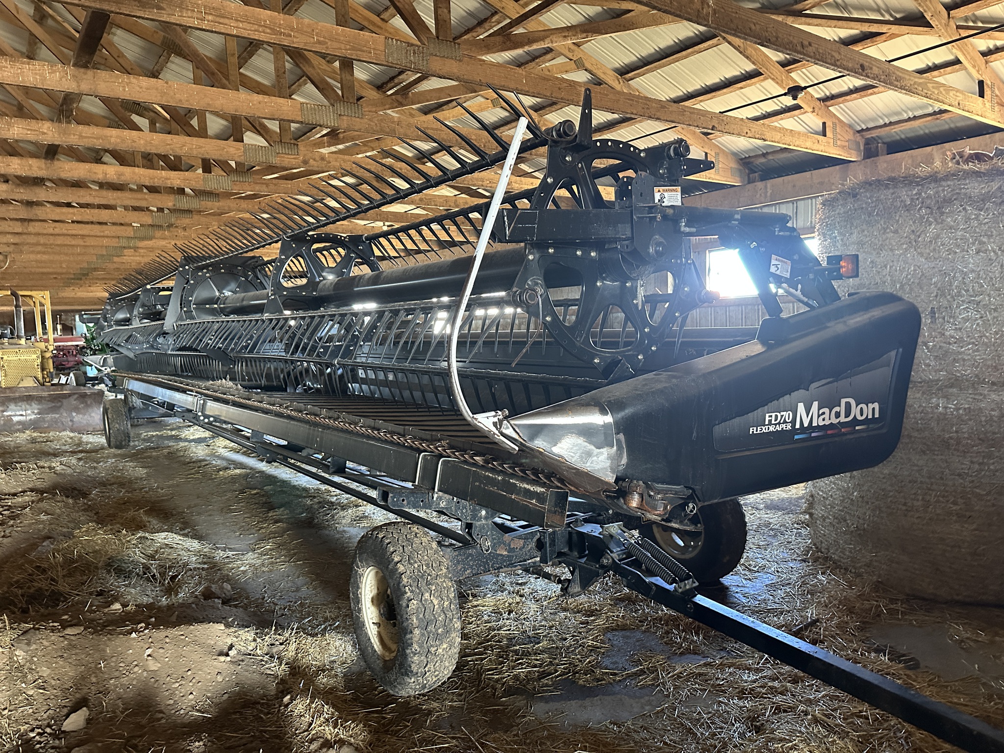 2010 MacDon FD70-40 Image 1