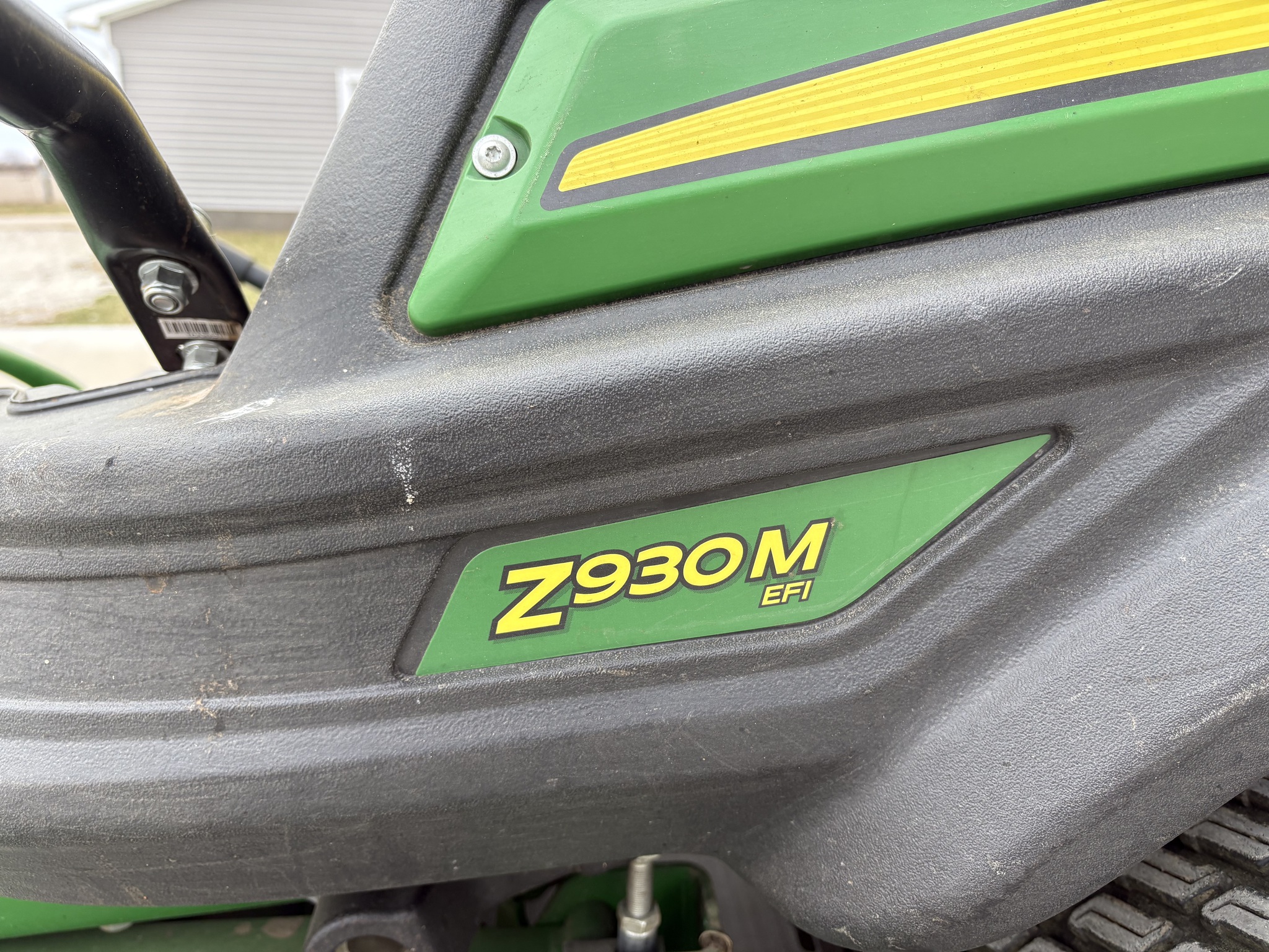  2017 John Deere Z930M EFI at Heritage Tractor in Geneseo, IL