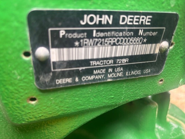 2012 John Deere 7215R Image 9