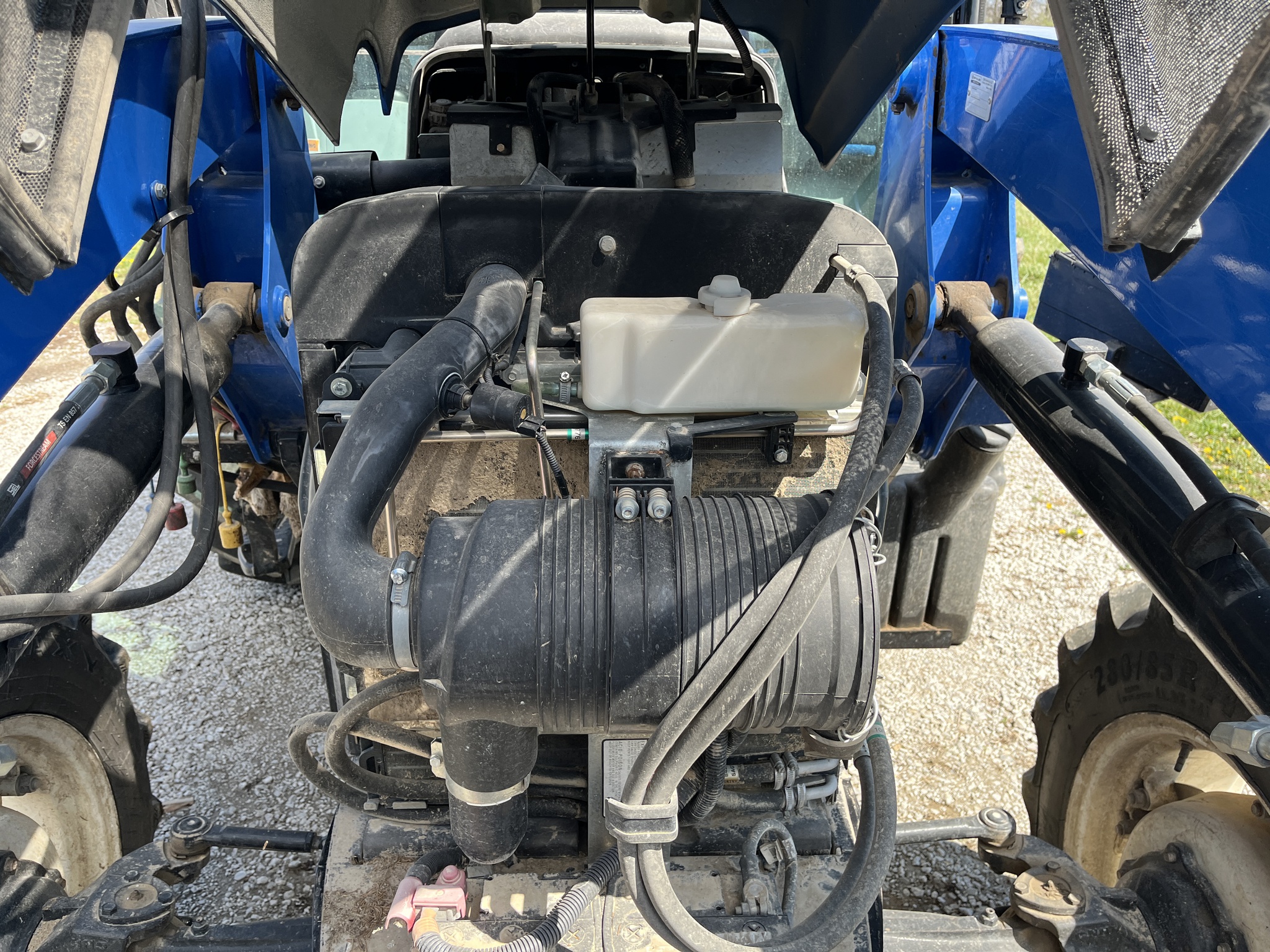  2013 New Holland Powerstar T4.75 at Heritage Tractor in Adrian, MO