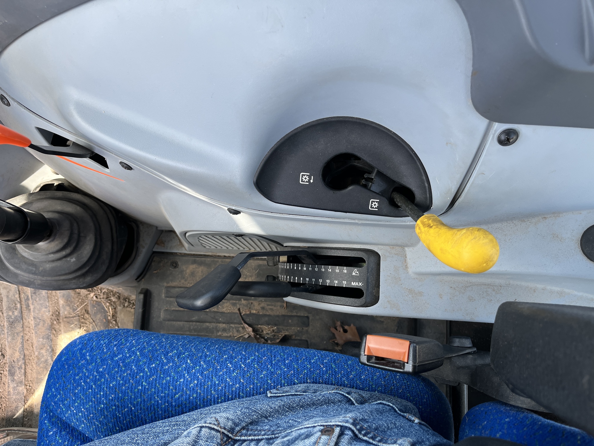  2013 New Holland Powerstar T4.75 at Heritage Tractor in Adrian, MO