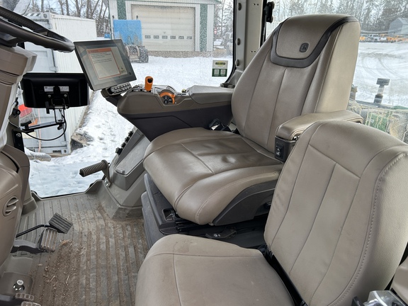 Used 2024 John Deere 9R 640 Articulated 4WD Tractors at Horizon Ag & Turf in Lloydminster, AB - Photo5