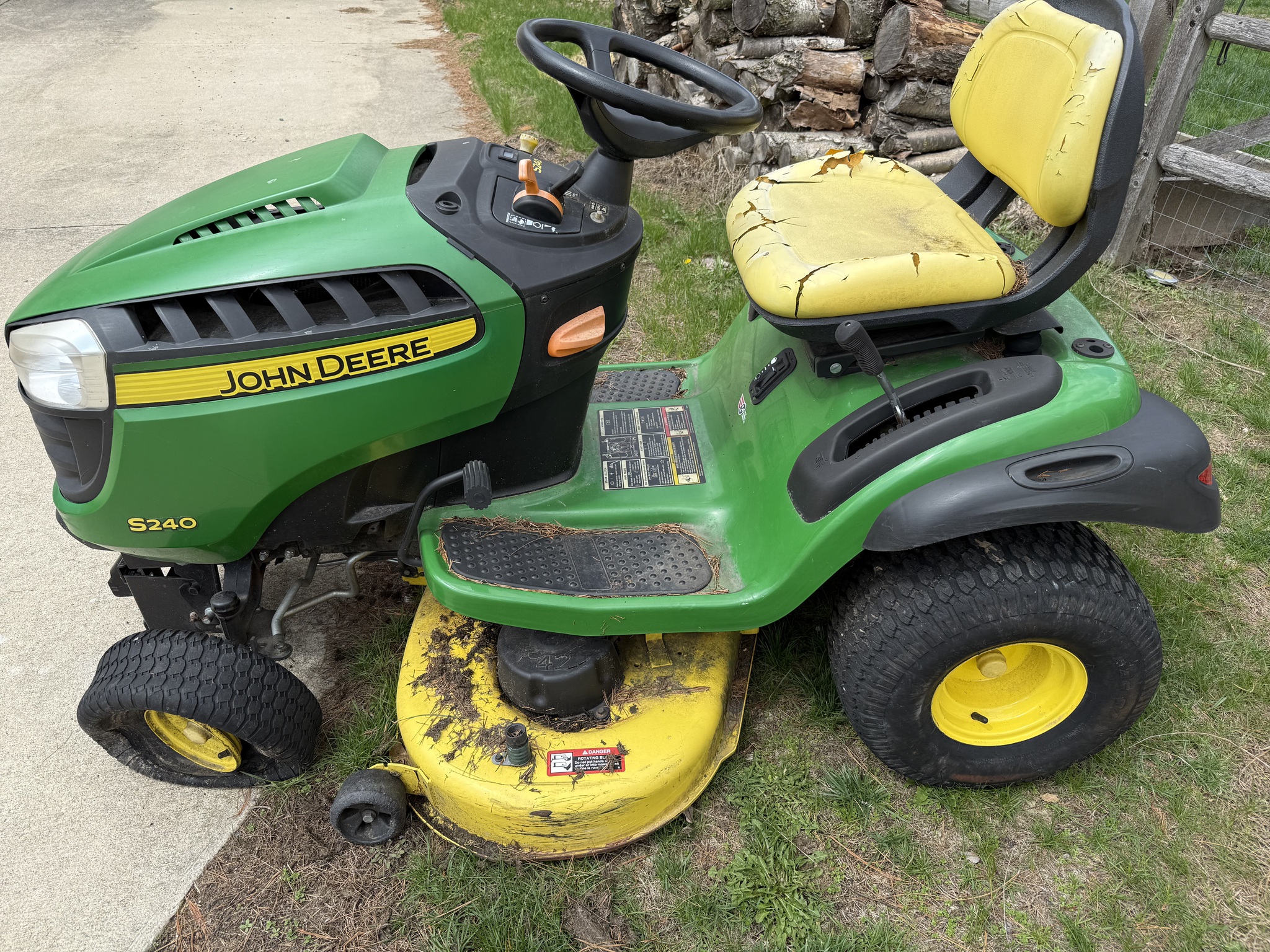 2017 John Deere S240 Image 3