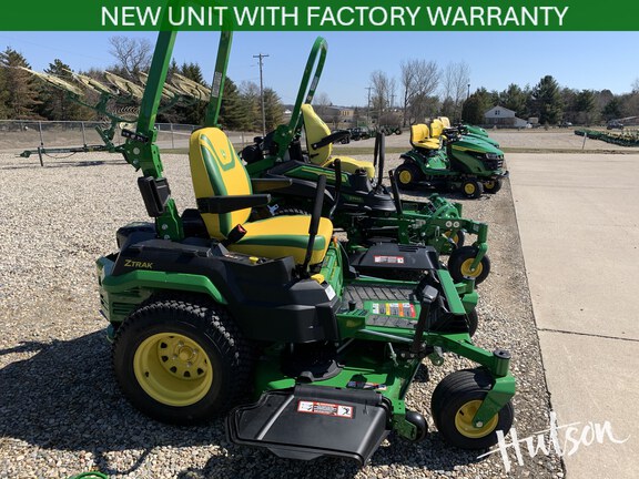 Photo of 2025 John Deere Z545R