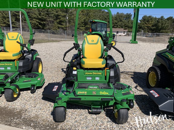 Photo of 2025 John Deere Z545R