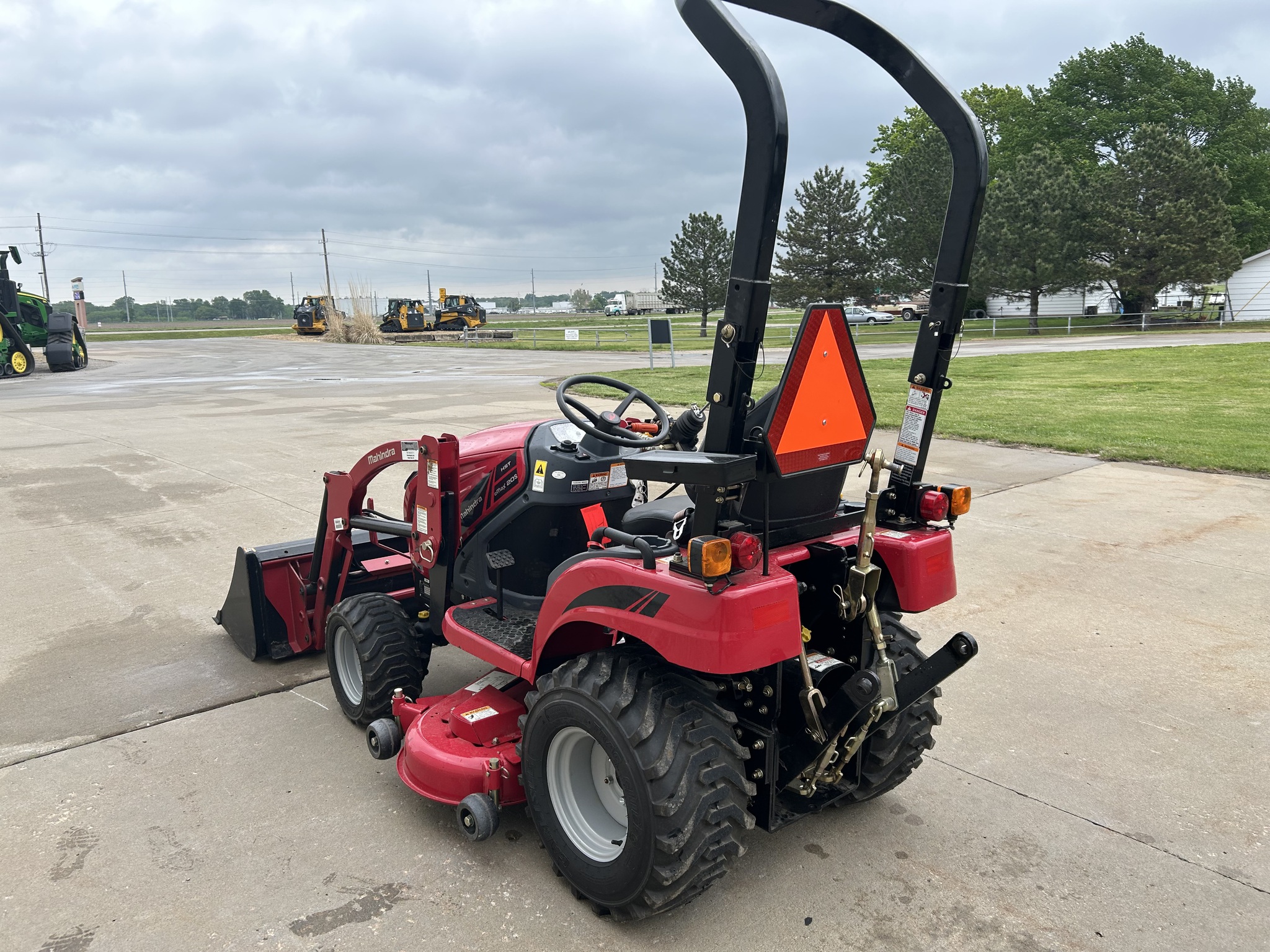  2018 Mahindra eMax 20S at Heritage Tractor in Topeka, KS