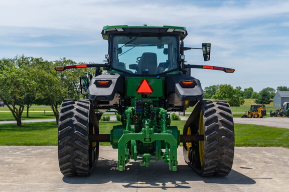 Used 2024 John Deere 8RT 370 Track Tractors at Koenig Equipment in Anna, OH - Photo3