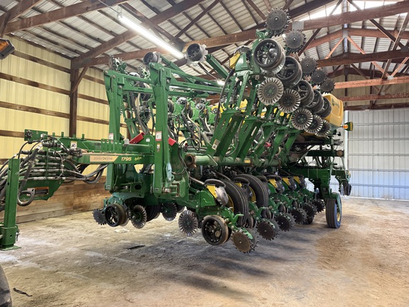 Photo of 2025 John Deere 1795