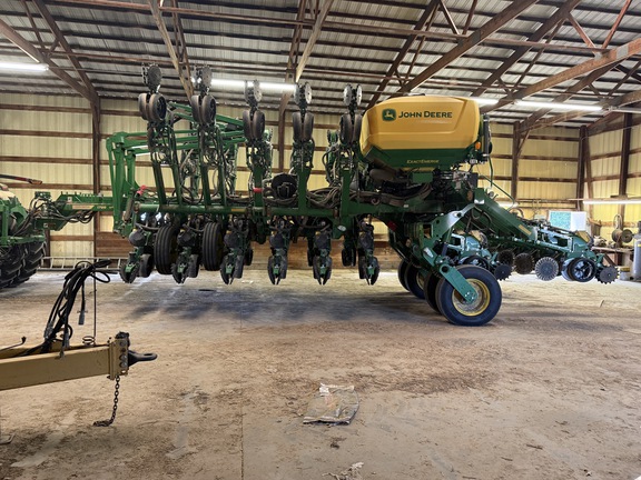 Photo of 2025 John Deere 1795