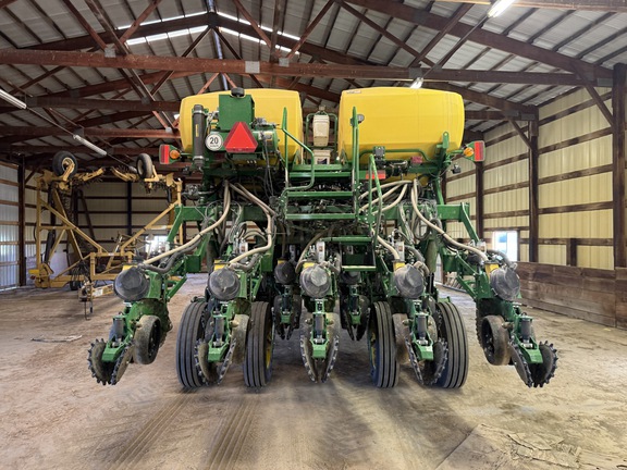 Photo of 2025 John Deere 1795