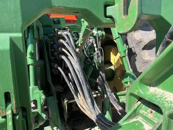 Photo of 2013 John Deere 8335R