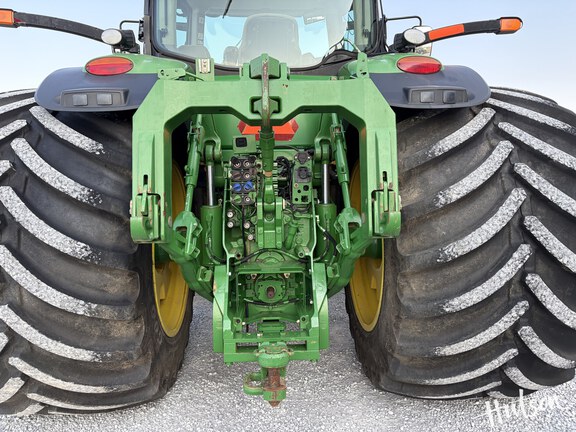 Photo of 2013 John Deere 8335R