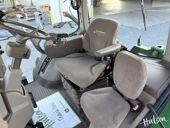 Photo of 2013 John Deere 8335R