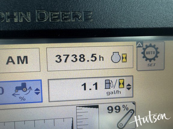Photo of 2013 John Deere 8335R
