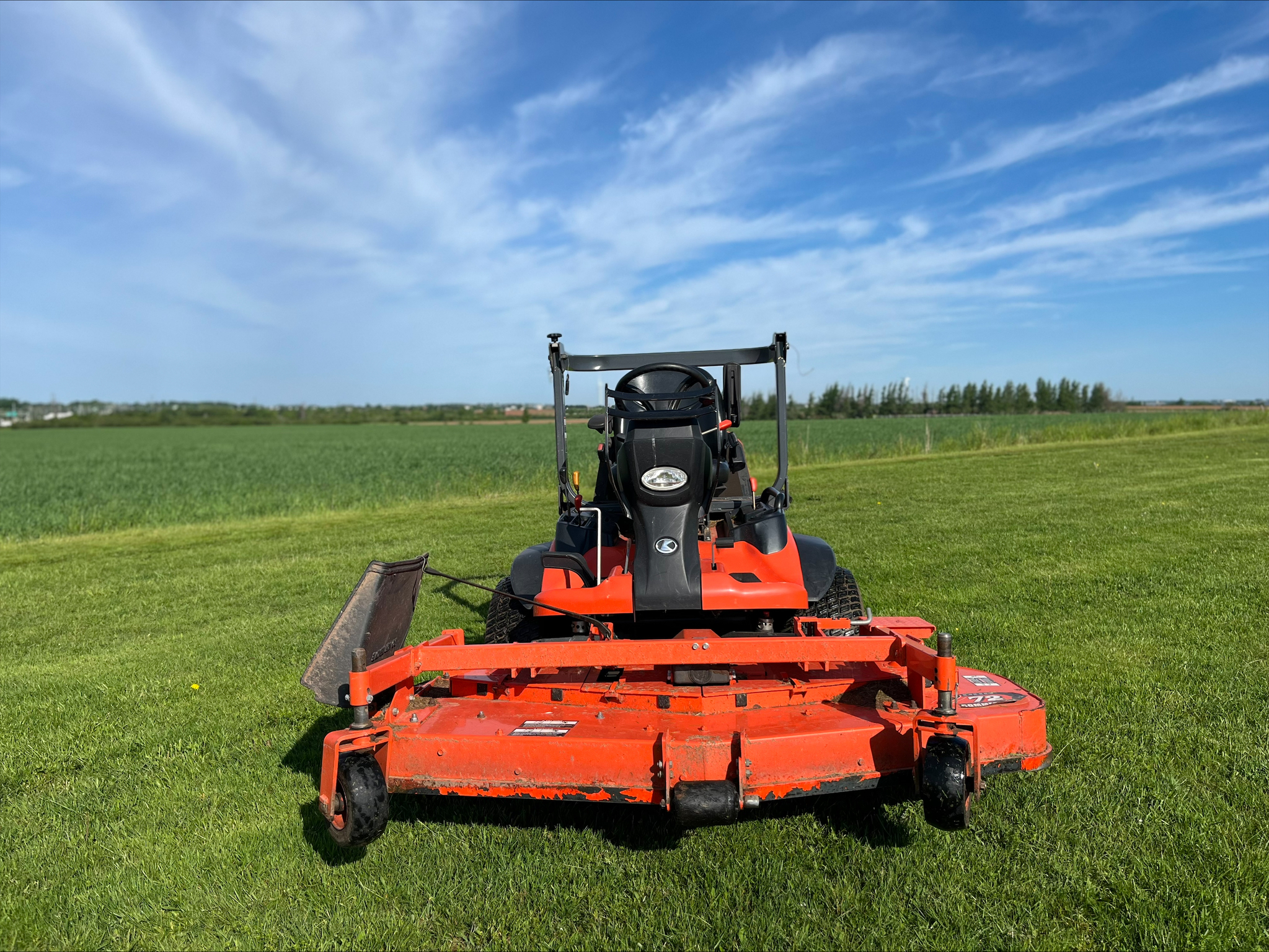 2018 Kubota F2690 Image 8