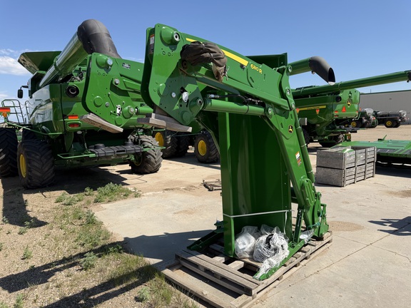 2024 John Deere 680R - Photo3