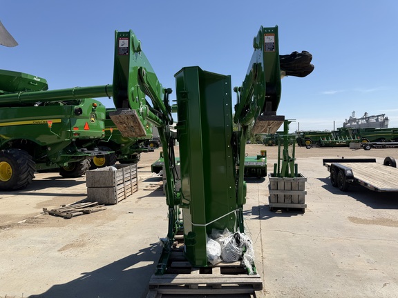 2024 John Deere 680R - Photo4