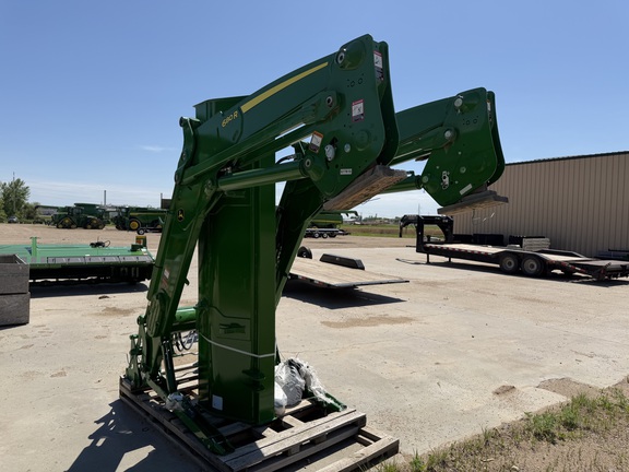2024 John Deere 680R - Photo5