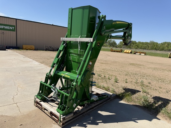 2024 John Deere 680R - Photo7