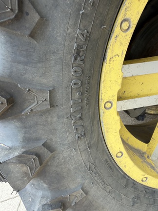 2014 John Deere XUV 825i Power Steering - Photo14