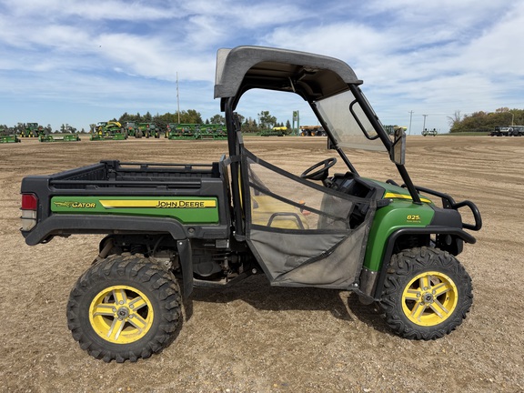 2014 John Deere XUV 825i Power Steering - Photo2