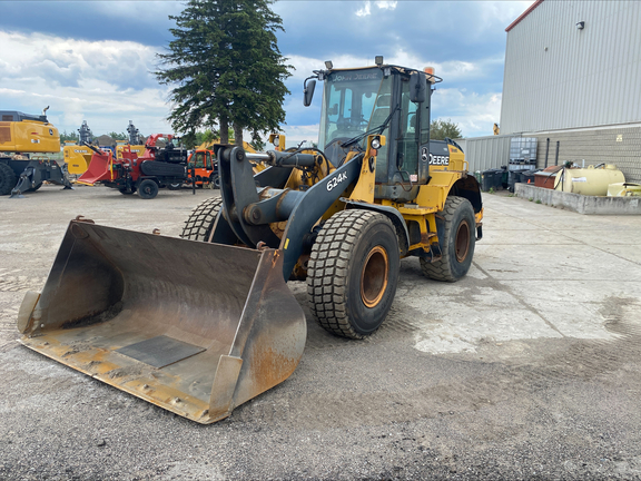 Photo of a 2010 John Deere 624K