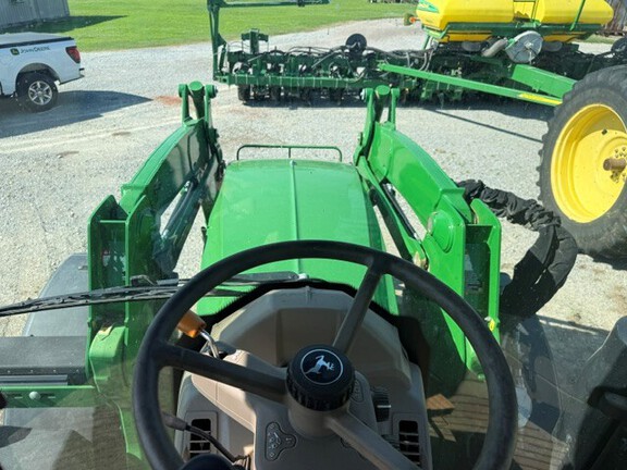 Photo of 2022 John Deere 6130M