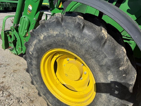 Photo of 2022 John Deere 6130M