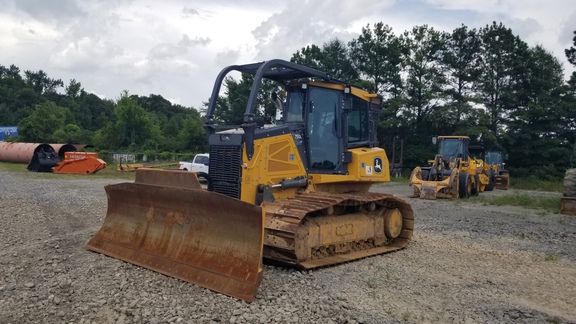 2023 John Deere 750L