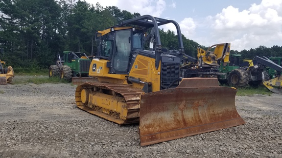 2023 John Deere 750L