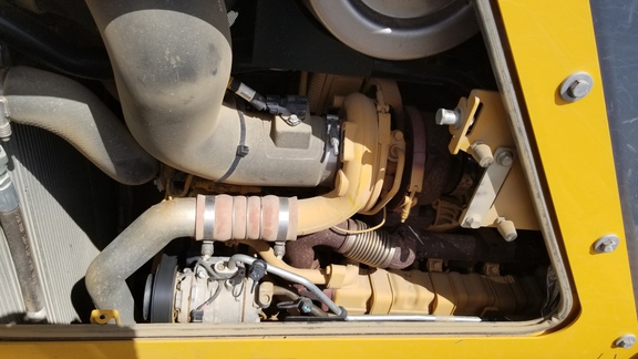 2023 John Deere 750L