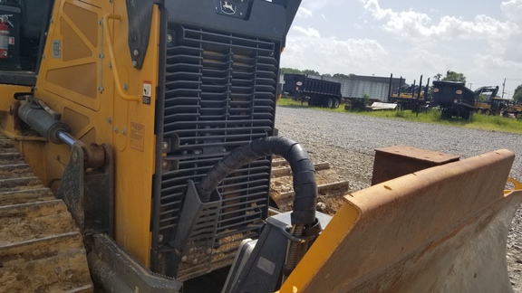 2023 John Deere 750L