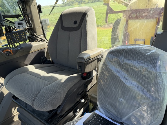 2021 John Deere 8R 370 - Photo14