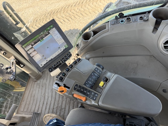 2021 John Deere 8R 370 - Photo31