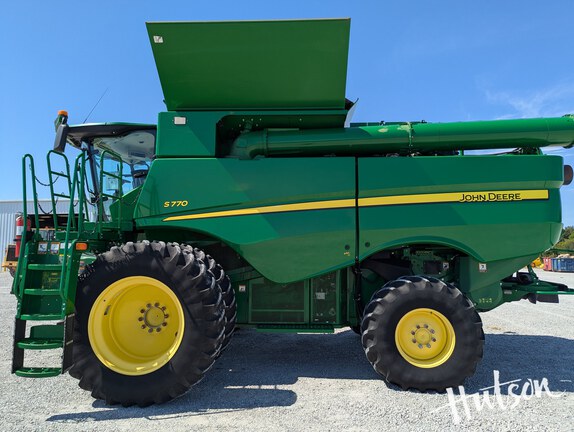 Photo of 2018 John Deere S770