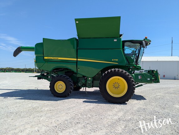 Photo of 2018 John Deere S770