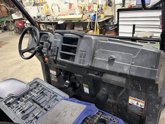 2019 John Deere XUV 835E (4th thumbnail)