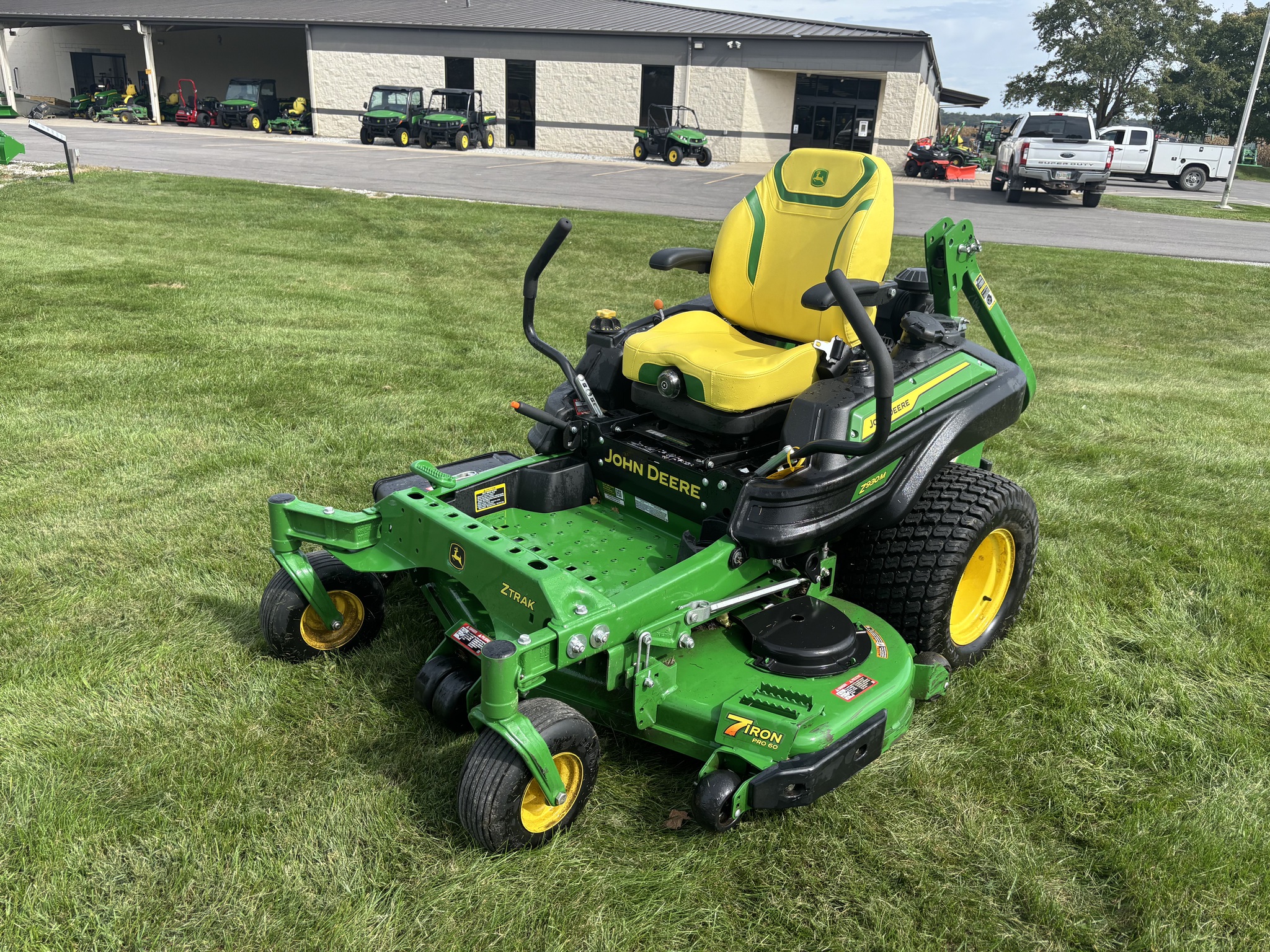 Used 2025 John Deere Z930M Zero Turn Mowers at Koenig Equipment in Urbana, OH - PhotoXL7