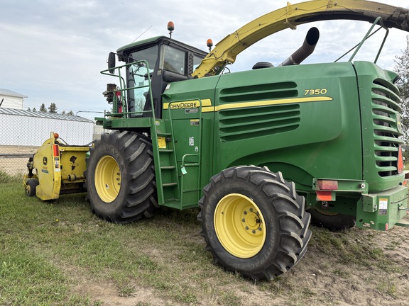 Used 2010 John Deere 7350 Self Propelled Forage Harvesters at Horizon Ag & Turf in Barrhead, AB - Photo2