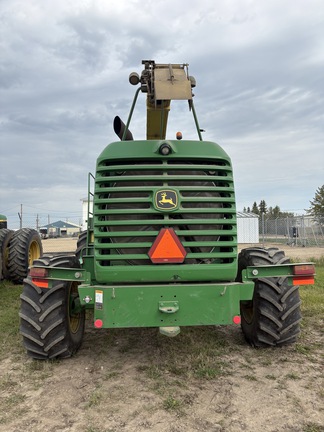 Used 2010 John Deere 7350 Self Propelled Forage Harvesters at Horizon Ag & Turf in Barrhead, AB - Photo4