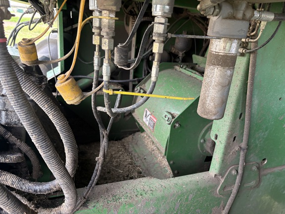 Used 2010 John Deere 7350 Self Propelled Forage Harvesters at Horizon Ag & Turf in Barrhead, AB - Photo13