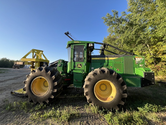 2019 John Deere 643L-II