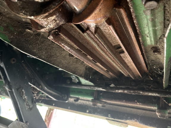 Used 2015 John Deere 608C Corn and Row Crop headers at Koenig Equipment in Anna, OH - Photo6