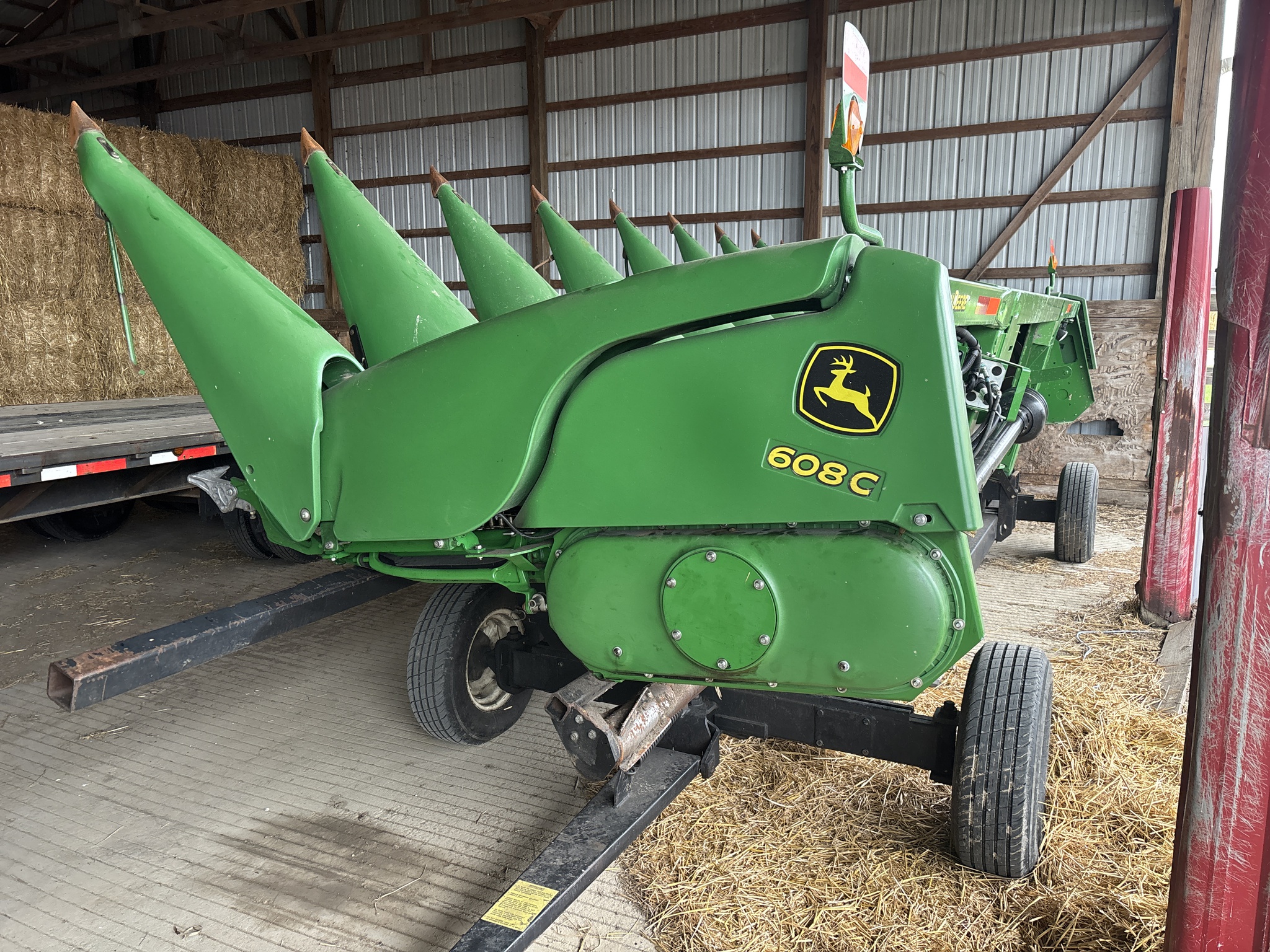 Used 2015 John Deere 608C Corn and Row Crop headers at Koenig Equipment in Anna, OH - PhotoXL0